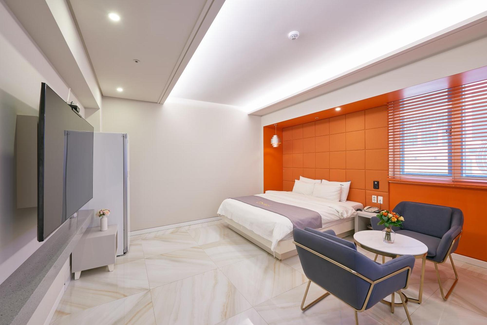 Dubai Hotel Gwangju Metropolitan City Bagian luar foto