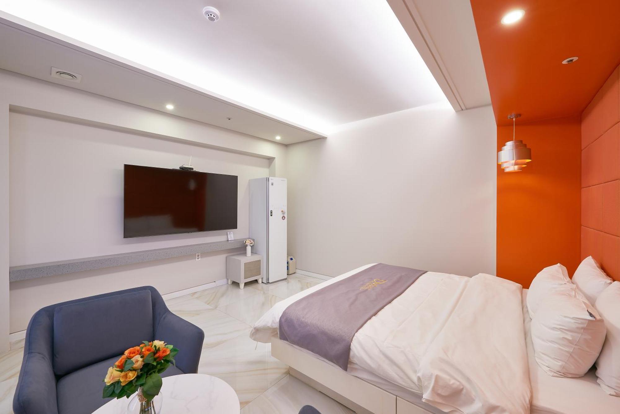 Dubai Hotel Gwangju Metropolitan City Bagian luar foto