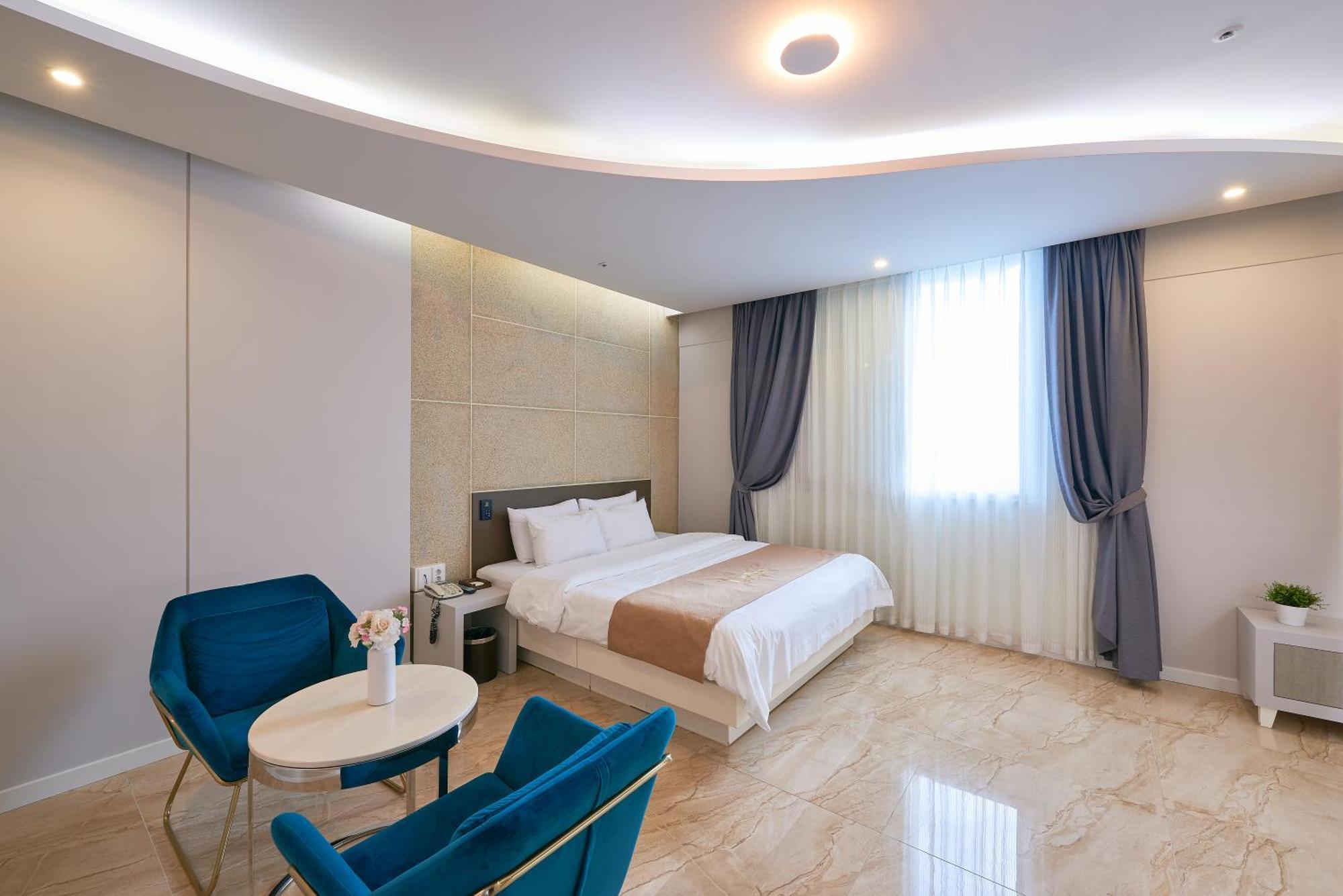 Dubai Hotel Gwangju Metropolitan City Bagian luar foto
