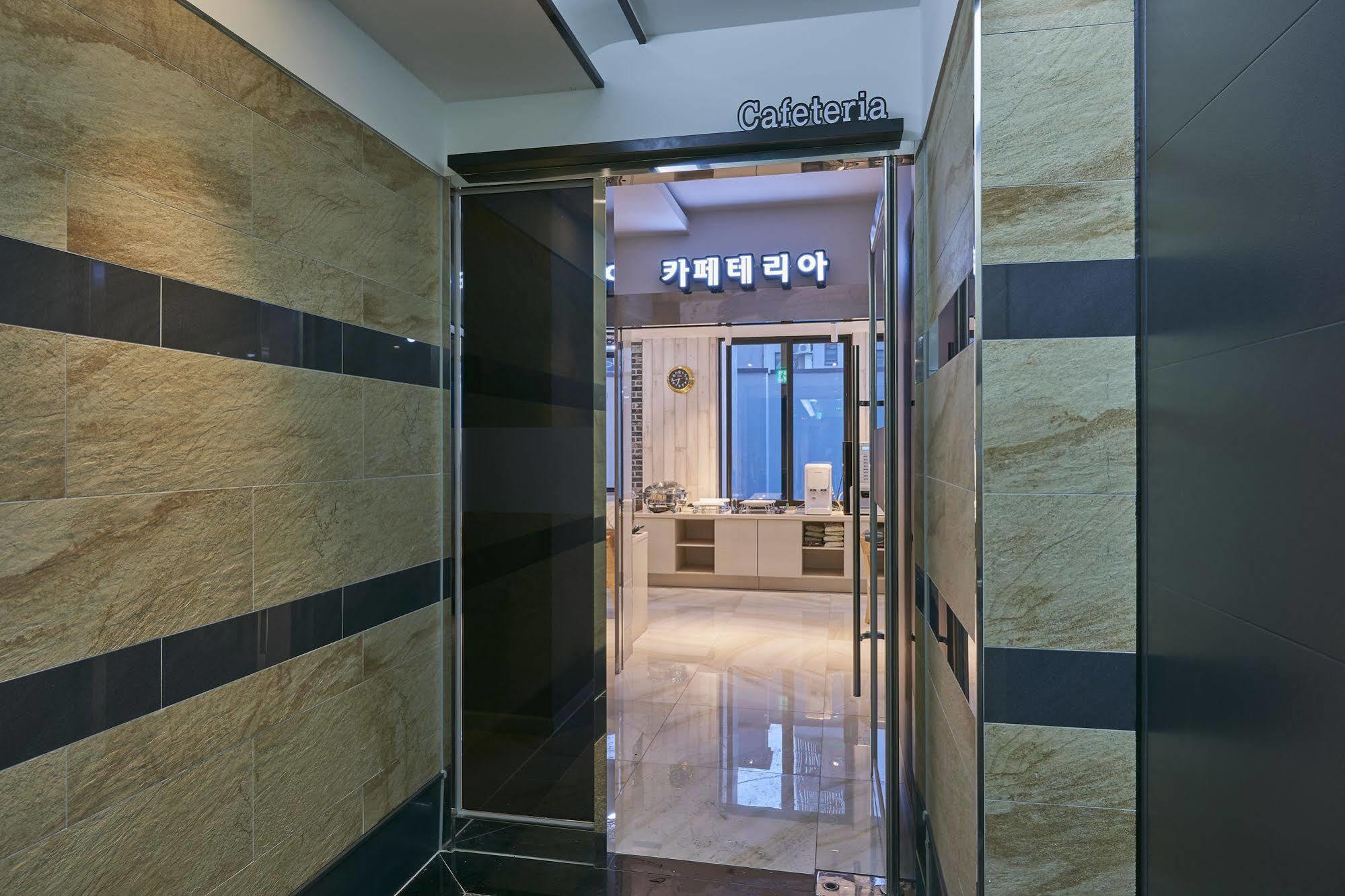 Dubai Hotel Gwangju Metropolitan City Bagian luar foto